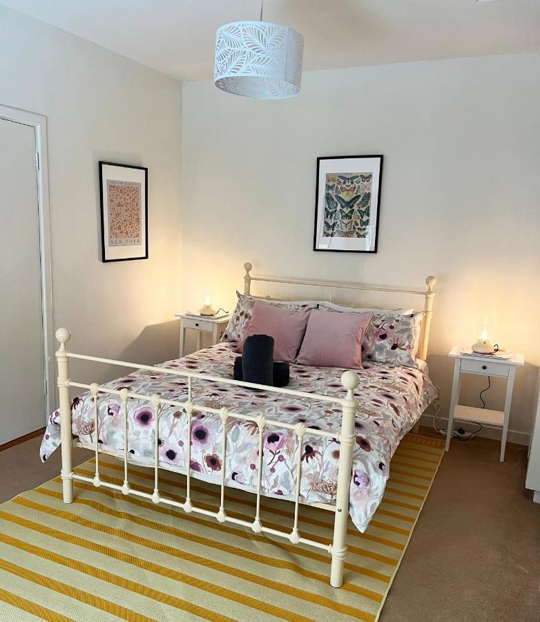 Foxy View In Dingle Town! Villa Bagian luar foto