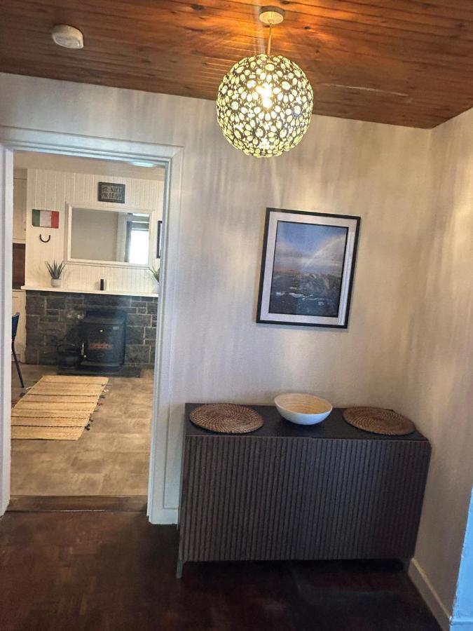 Foxy View In Dingle Town! Villa Bagian luar foto
